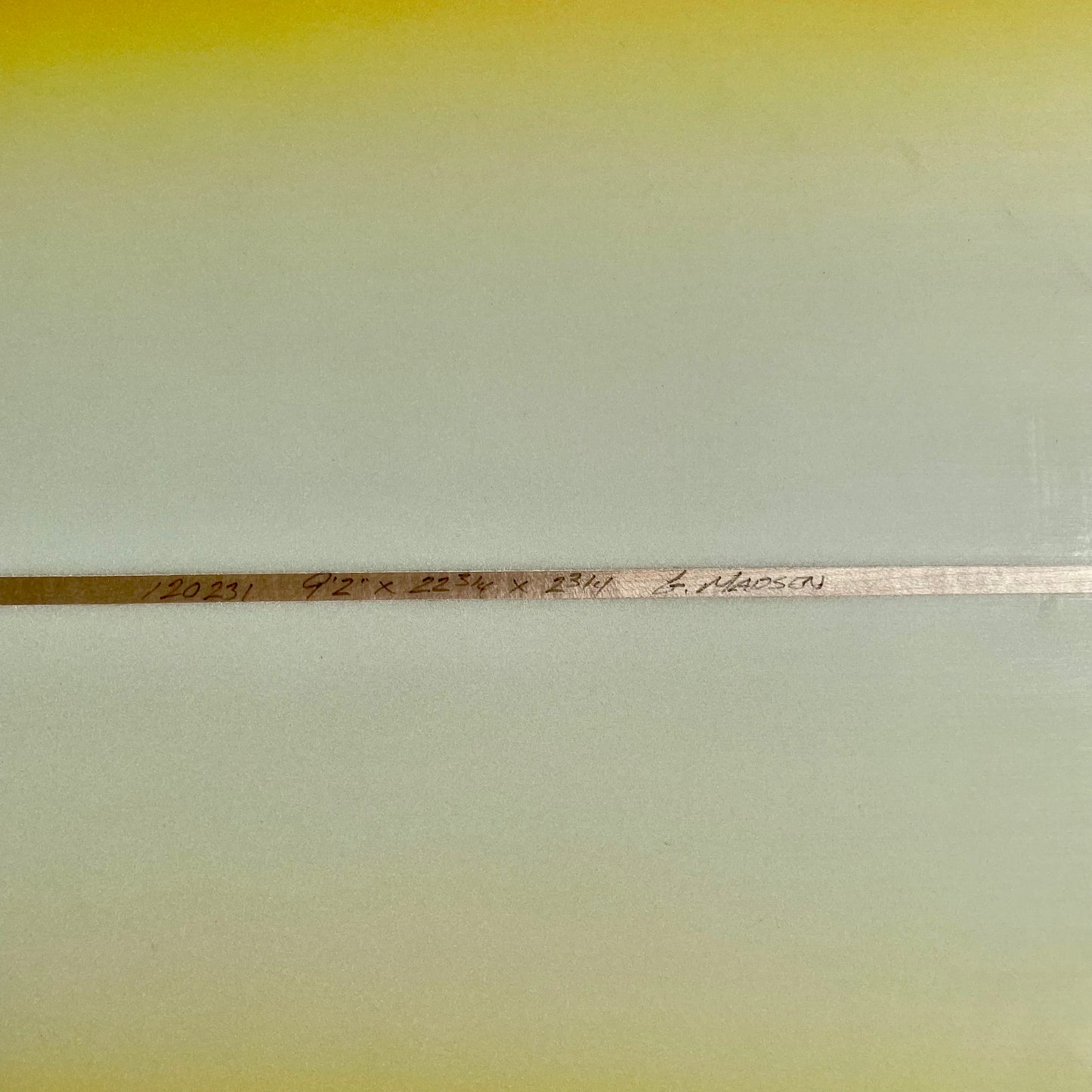 CMP | 9'2" X 22 3/4" X 2 3/4"