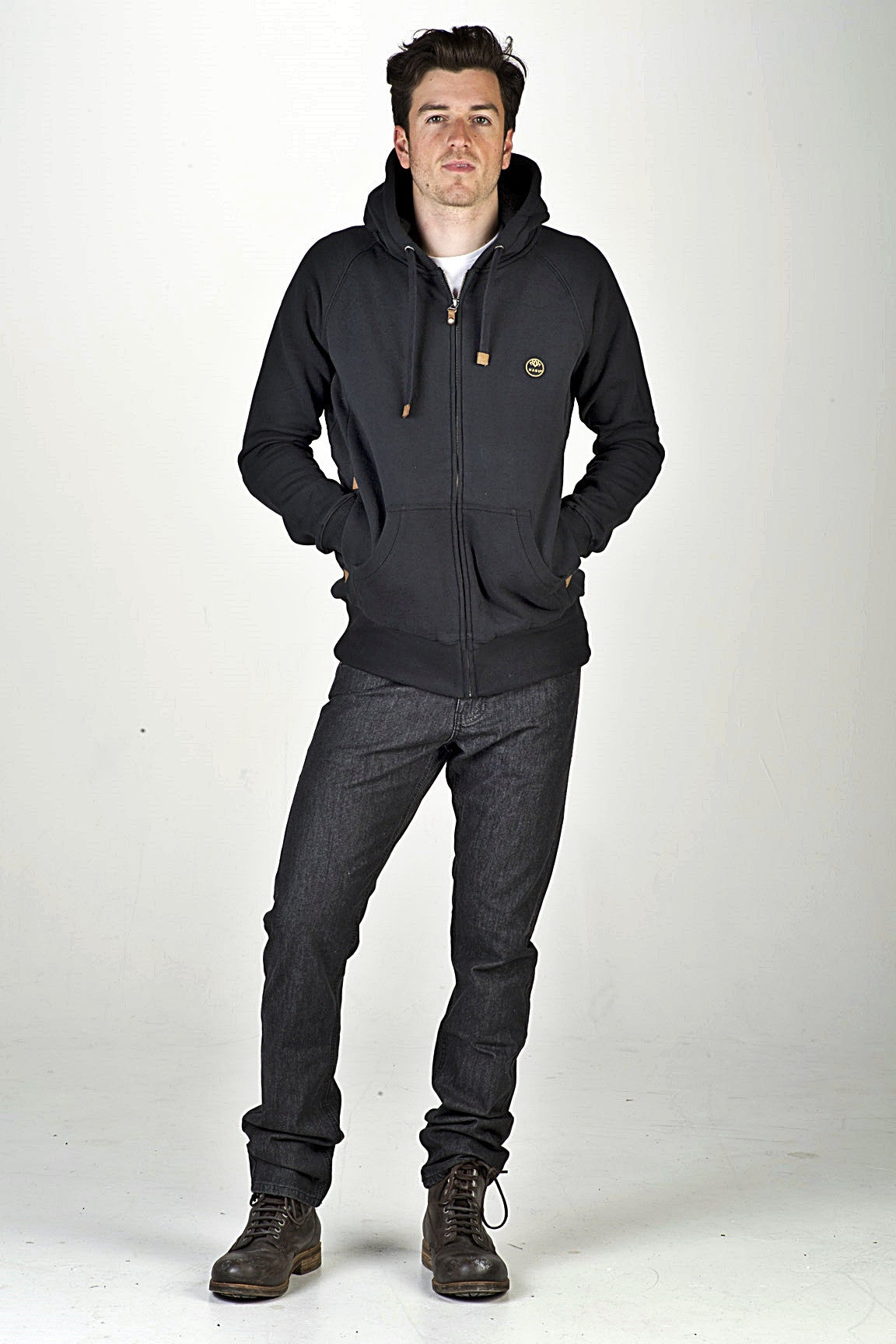 AW1411 HASU Sweatshirt